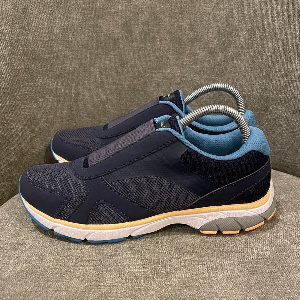 Vionic Women's Chip Samana Mesh Slip-On Sneaker Navy